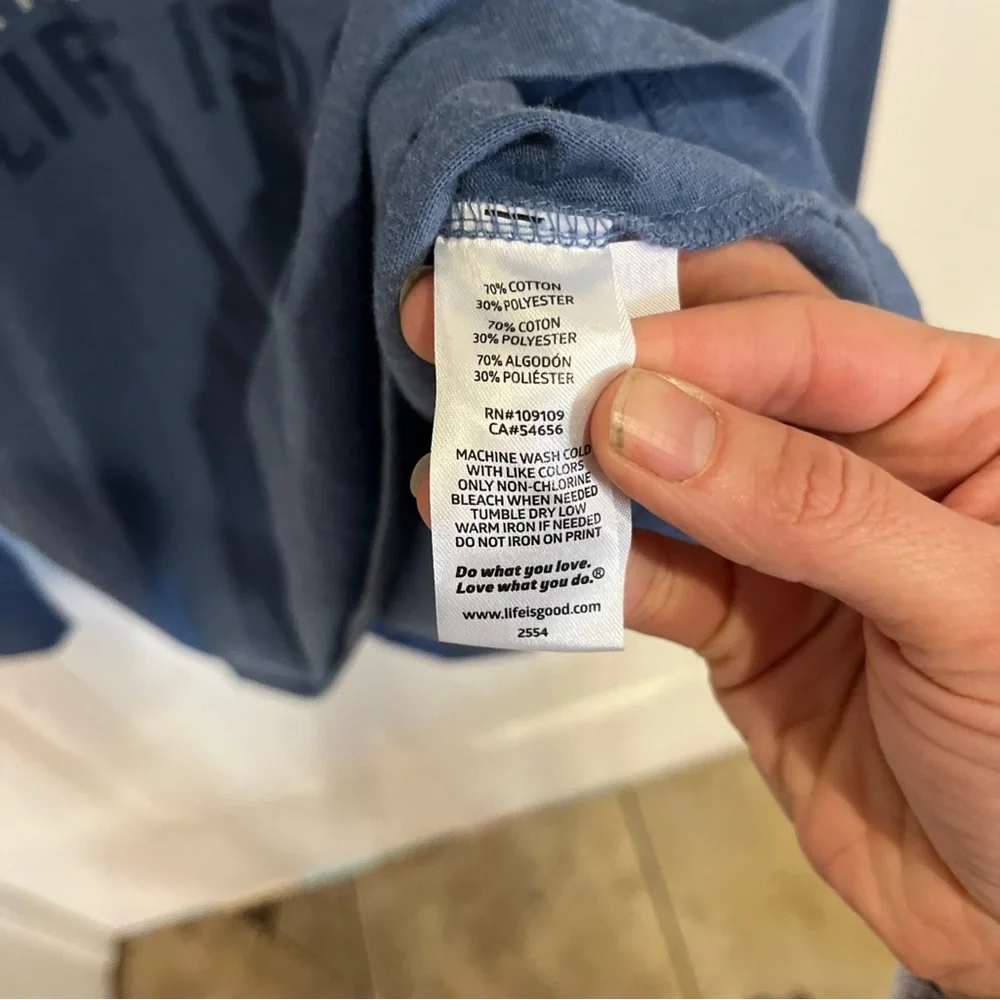 Life is Good Blue Women’s Long Sleeve Shirt Size M Land That I Love EUC - Picture 7 of 8